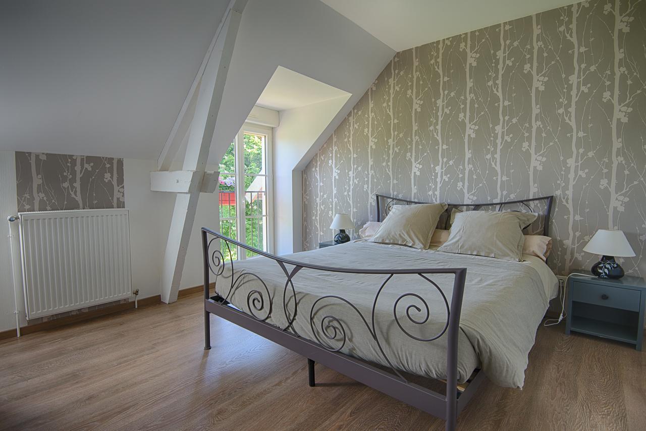 Au Jardin Fleuri Villa Vauxaillon Bagian luar foto